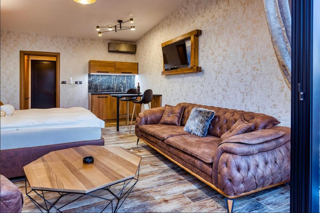 Apartmani Tiske Noci Bečej Eksteriør bilde